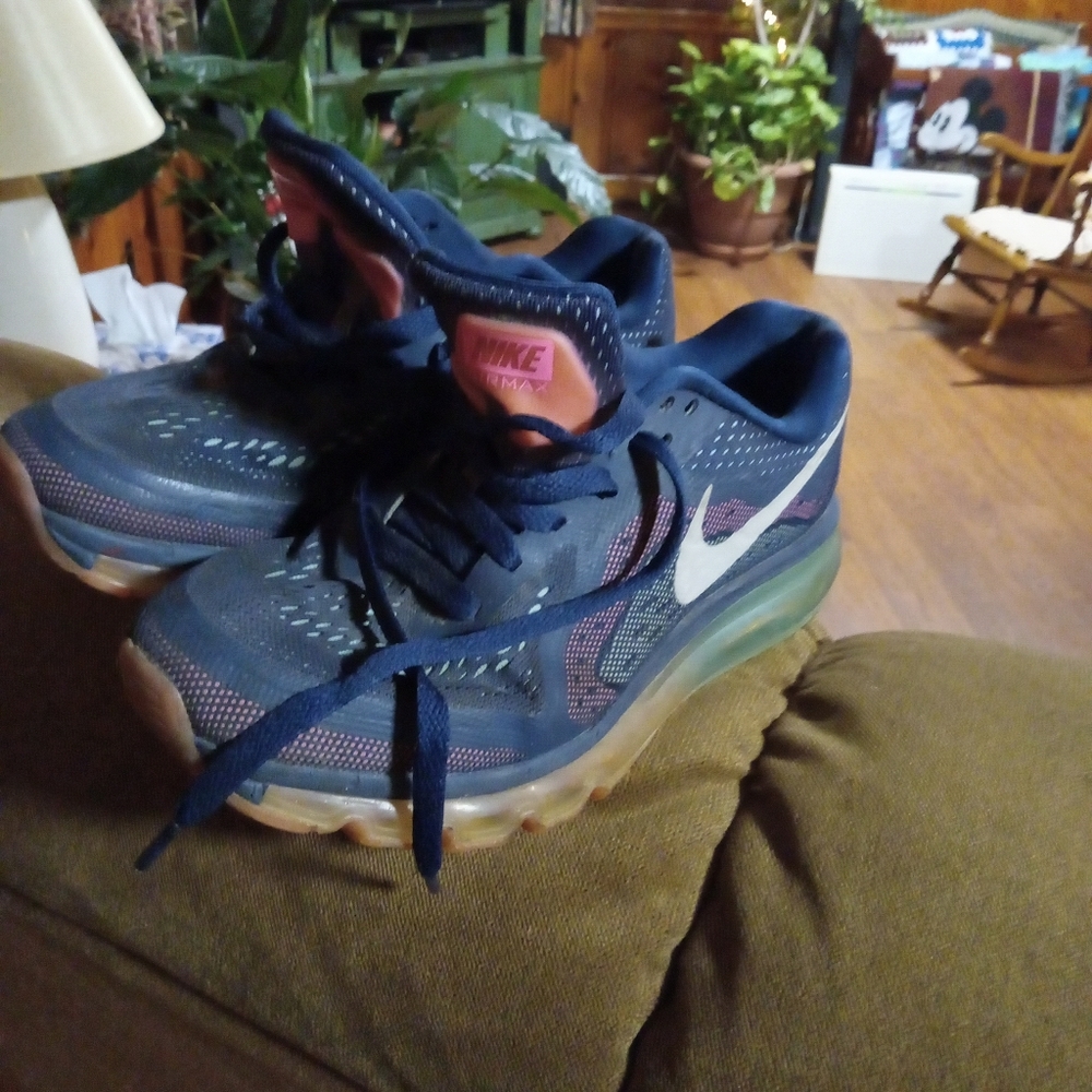 Nike women's Air max